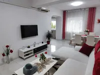 Недвижимость Three-room apartment on Poveshka Street: 4