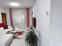 Недвижимость Three-room apartment on Poveshka Street: 5