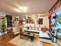 Недвижимость One-bedroom apartment with parking: 4