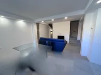 Недвижимость Three-room apartment Izola: 10