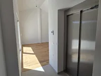 Недвижимость Four-room apartment Isola Residence Momento: 8