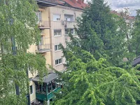 Недвижимость Multi-room apartment in the center: 3