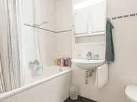 Недвижимость Apartment 5 rooms: 4