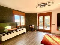 Недвижимость Discover this magnificent chalet in a peaceful mountain area: 8