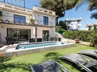 Недвижимость Villa Petit Juas: 1