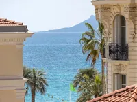 Недвижимость Villa Croix des Gardes: 1