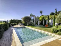 Недвижимость Villa Croix des Gardes: 1