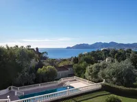 Недвижимость Villa Croix des Gardes: 1