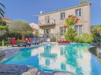Недвижимость Estate Carnot Cannes: 1