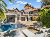 Недвижимость Villa Croix des Gardes: 1