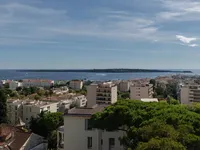 Недвижимость Villa Croix des Gardes: 1