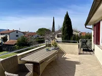 Недвижимость Three-room apartment in Prade: 8