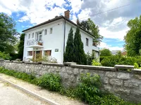Недвижимость Квартира, более 5 комнат: 2