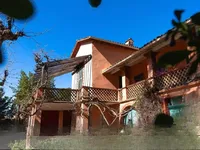 Недвижимость Villa Croix des Gardes: 2