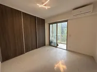 Недвижимость Unfortunately, the input is incomplete or incorrect. Please ensure the property type and location are provided clearly.: 4