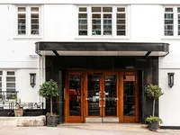 Недвижимость Vicarage Court, Vicarage Gate, Kensington: 11