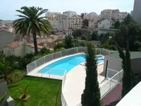 Недвижимость Villa Petit Juas: 1