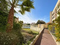 Недвижимость Villa Petit Juas: 2