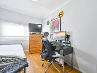 Недвижимость Woodchester Square, Royal Oak: 1