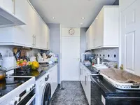 Недвижимость Woodchester Square, Royal Oak: 4