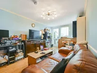 Недвижимость Woodchester Square, Royal Oak: 7
