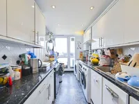 Недвижимость Woodchester Square, Royal Oak: 8