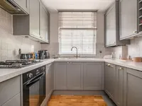 Недвижимость Upper Richmond Road: 6