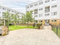 Недвижимость Elias Place, Oval: 3