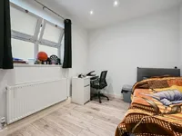 Недвижимость White City Estate: 10