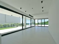 Недвижимость Новый дом 300 м² в центре: 18