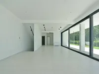 Недвижимость Новый дом 300 м² в центре: 22
