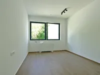 Недвижимость Новый дом 300 м² в центре: 25