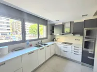 Недвижимость Central apartment in Escaldes with three bedrooms, two parking spaces and storage: 7