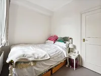 Недвижимость Kelmscott Road: 6