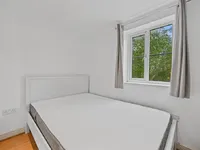 Недвижимость Windmill Drive, Cricklewood: 1