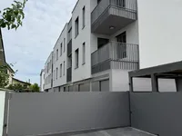 Недвижимость Apartment, 3 rooms, Vich: 1