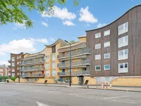 Недвижимость Uxbridge Road: 12