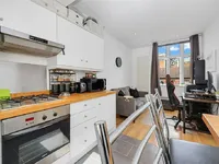 Недвижимость Henriques Street: 12