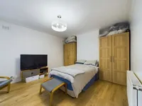 Недвижимость Coles Green Road: 10