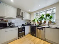 Недвижимость Coles Green Road: 22