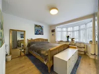 Недвижимость Coles Green Road: 28