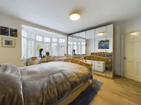 Недвижимость Coles Green Road: 42