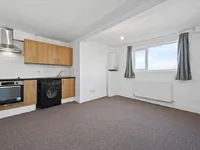 Недвижимость Neasden Lane North: 4