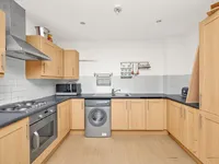 Недвижимость Ainsworth Court: 2