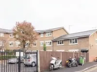 Недвижимость Brook Drive: 3