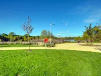 Недвижимость Tawny Court, 2 Shearwater Drive, Colindale: 5