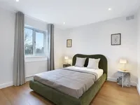 Недвижимость Upper Richmond Road: 1