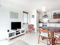 Недвижимость Davoll Court, Marine Street: 8