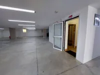 Недвижимость Трехкомнатная квартира в центре: 13