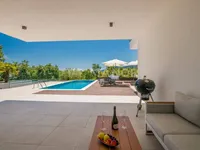 Недвижимость Семейный дом 247 м², новый: 5